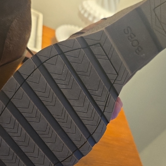 Bobs Skechers Dark Brown Suede Wedge BootIES SIZE 8 - Picture 4 of 6